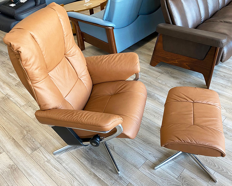 Stressless Mayfair Cross Polished Aluminum Base Paloma Cognac Leather Recliner Chair by Ekornes